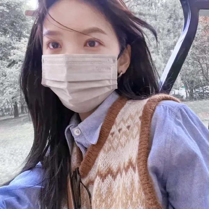 离婚后，我成了首富的孙女